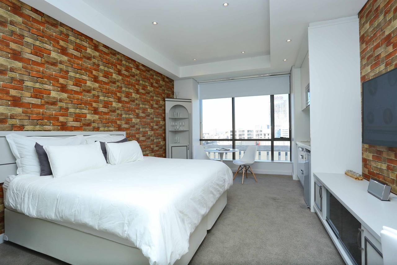Sandton Skye Apartments Bagian luar foto